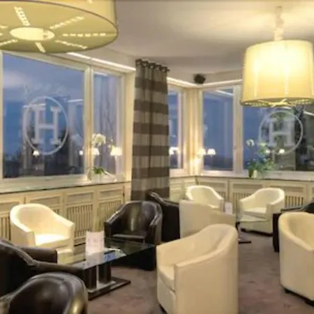 Le H - & Restaurant Barr