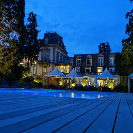Le H - & Restaurant
